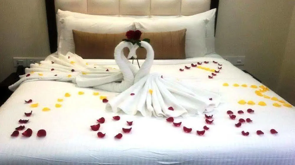 Genx Usha Kiran Agra Hotel