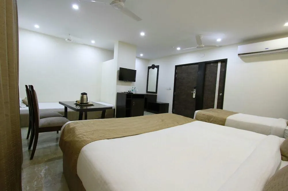 Genx Usha Kiran Agra Hotel India
