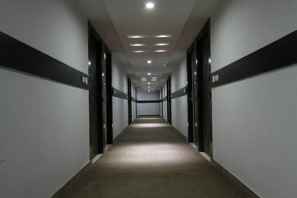 Genx Usha Kiran Agra Hotel India