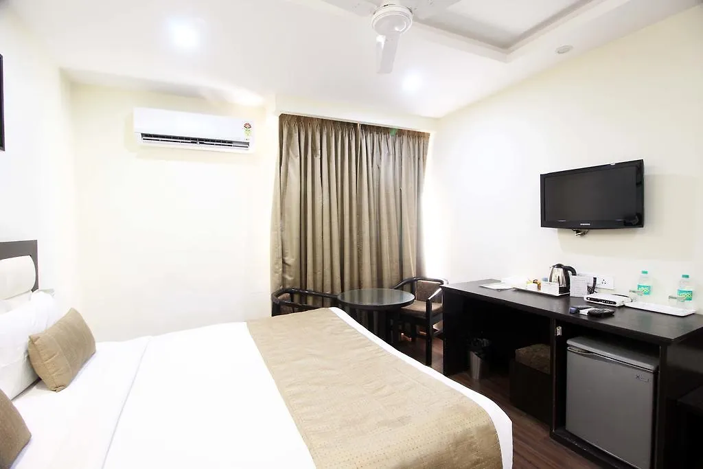 Genx Usha Kiran Agra Hotel