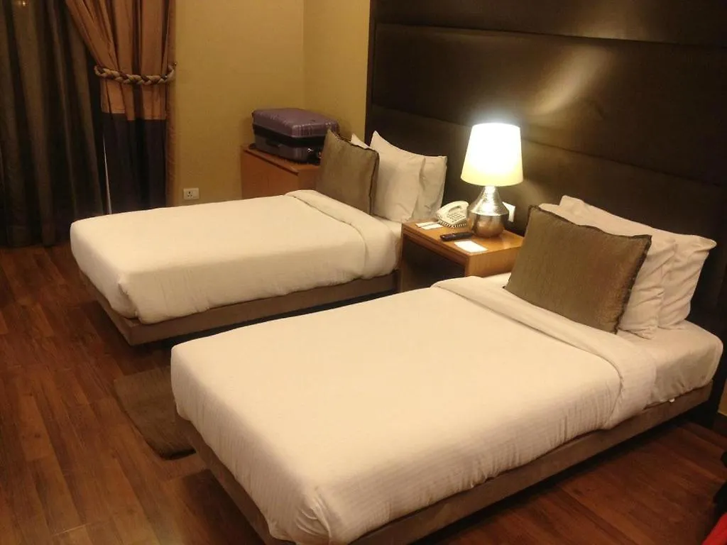 Genx Usha Kiran Agra Hotel